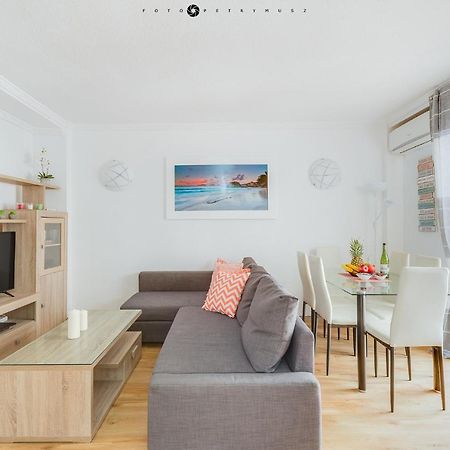 Apartment With Pool & Balcony Less Than 10Min Walk To La Mata Beach! Torrevieja Luaran gambar
